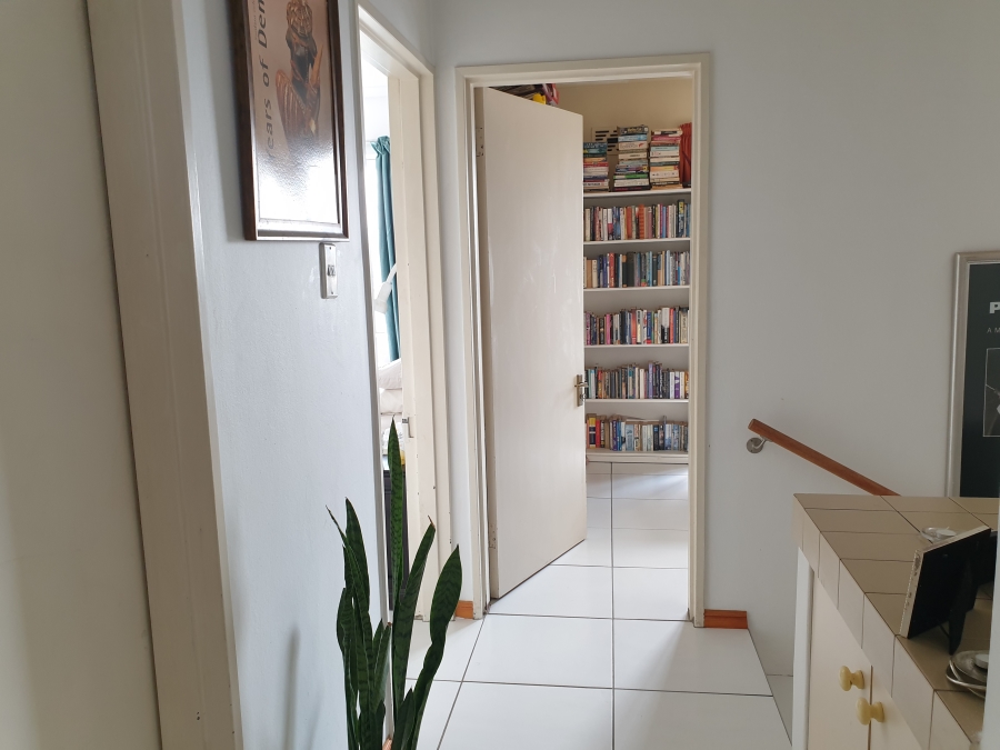 To Let 3 Bedroom Property for Rent in Diep River Western Cape